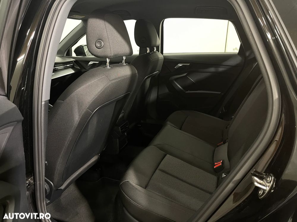 Audi A3 Limuzina 1.5 35 TFSI MHEV S tronic Advanced - 12