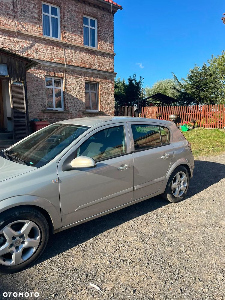 Opel Astra 1.4 - 3