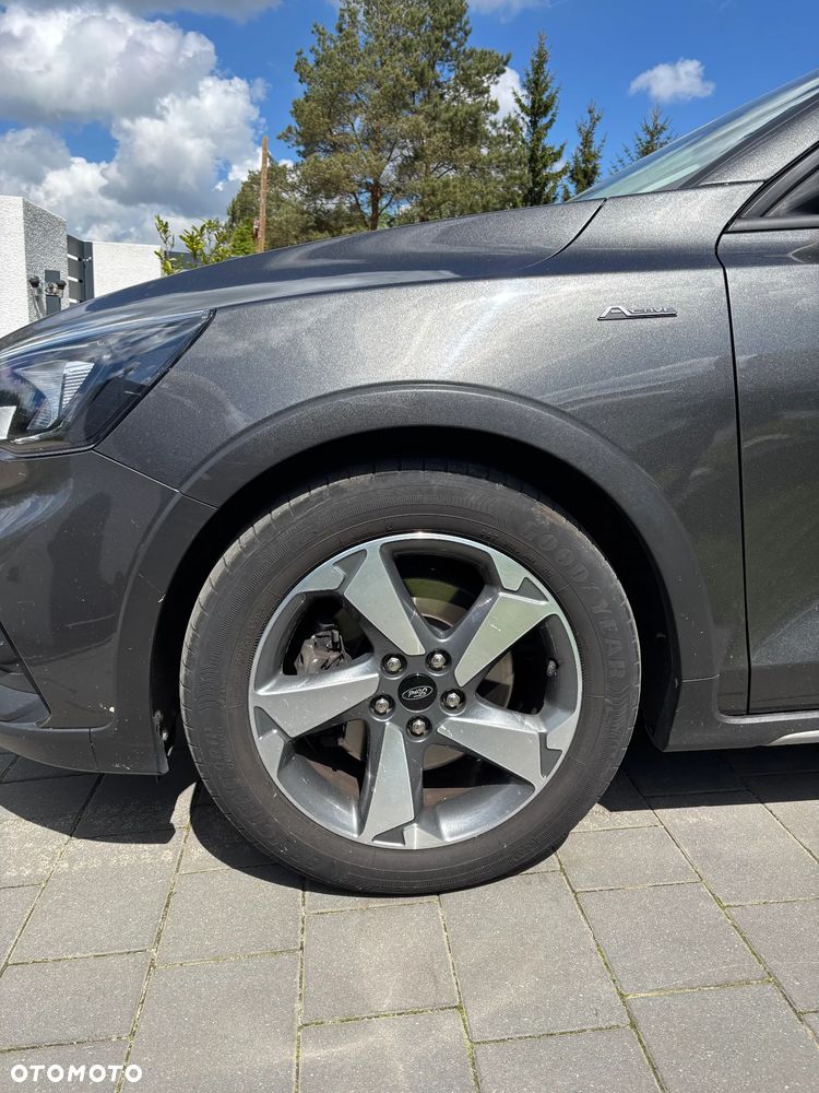 Ford Focus SW 1.0 EcoBoost S&S ACTIVE STYLE - 9