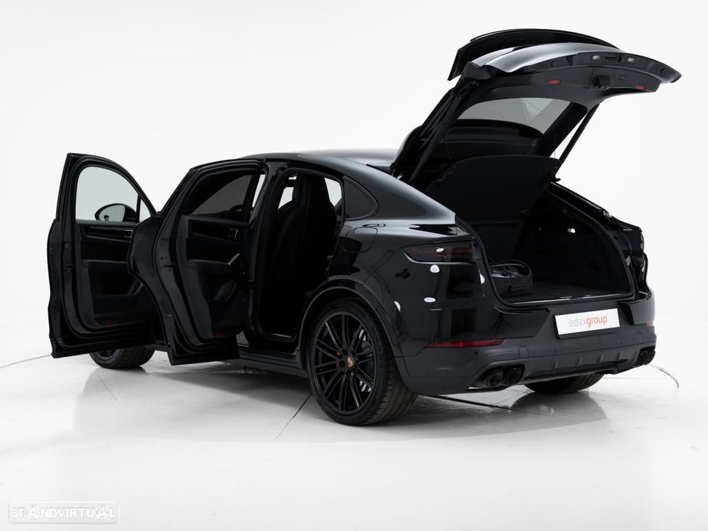 Porsche Cayenne Coupé E-Hybrid - 6