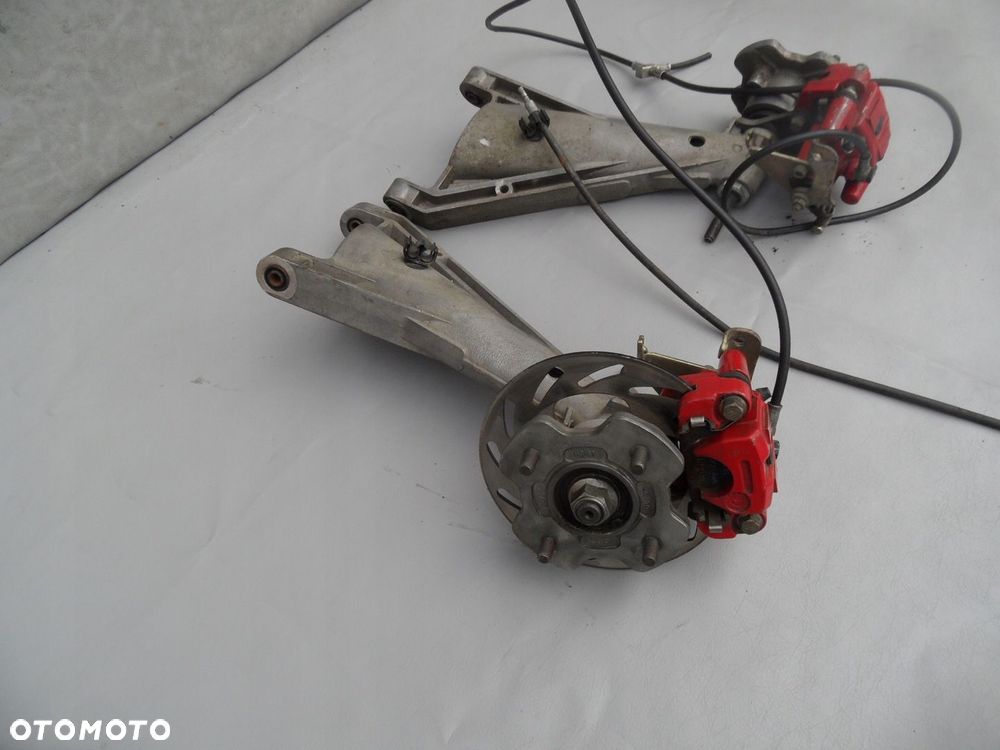 WAHACZ LEWY TYŁ PIASTA ZWROTNICA TYLNA LIGIER MICROCAR 2015 - 2