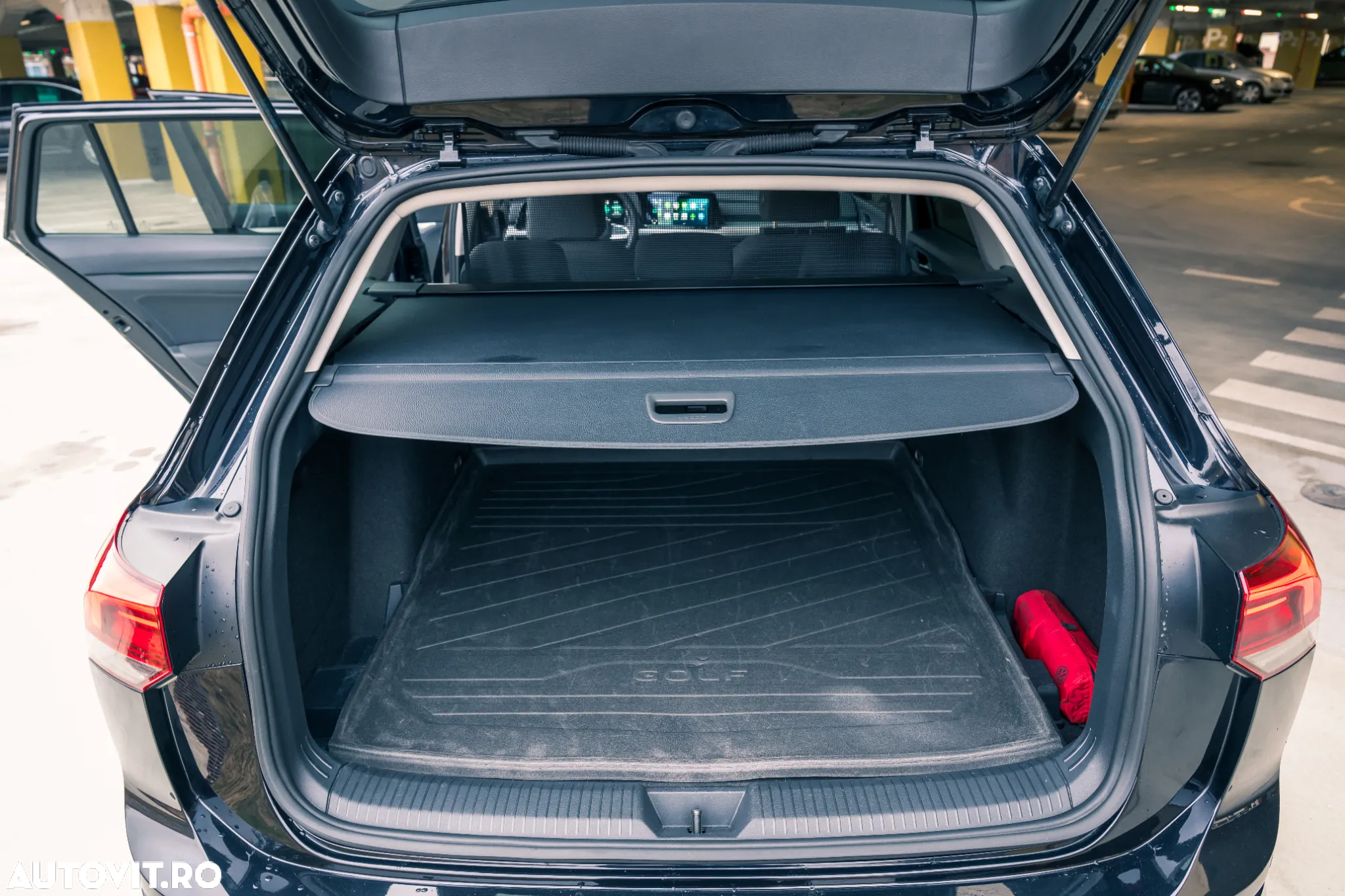 Volkswagen Golf - 37