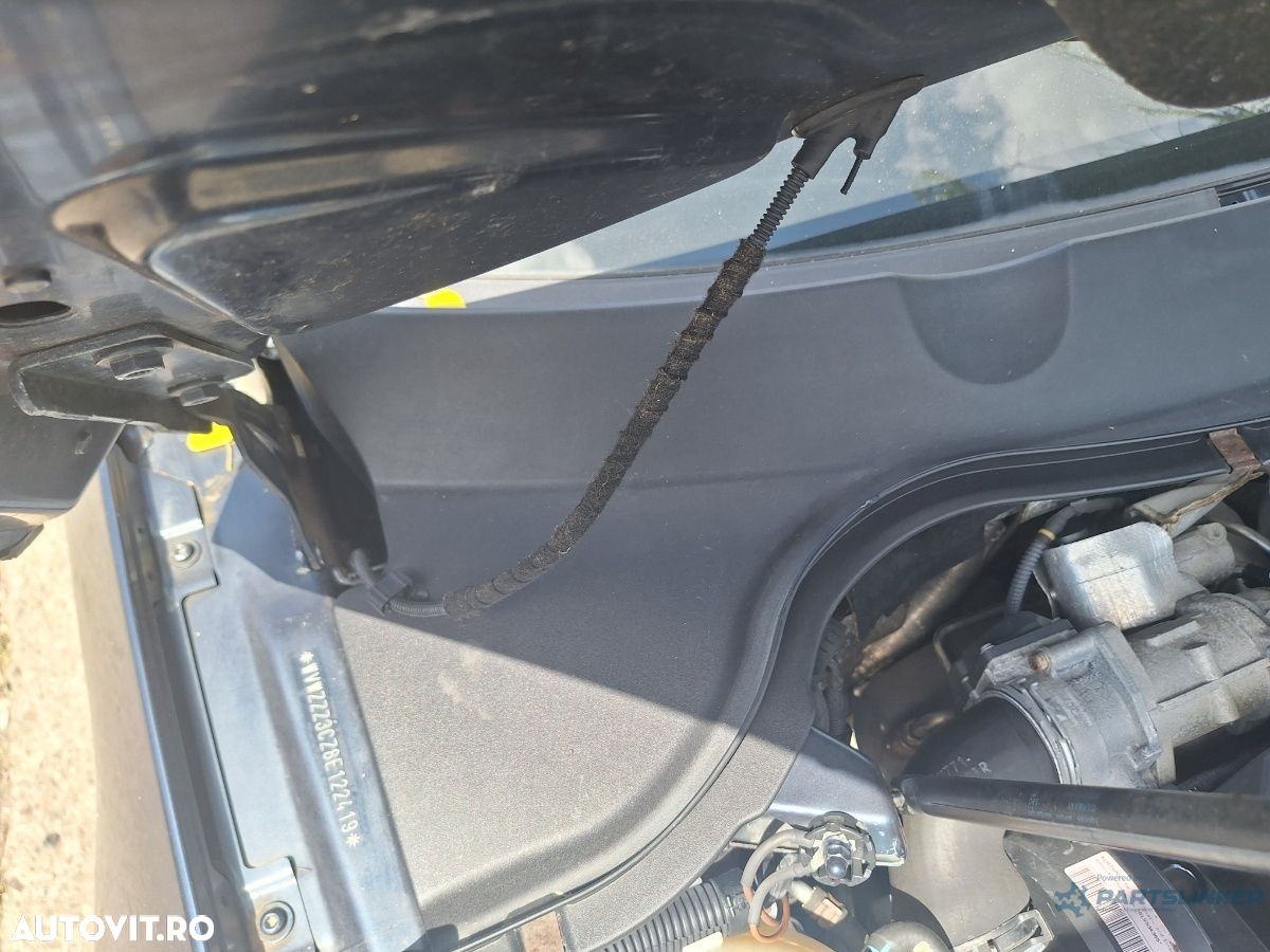 Grila jgheab parbriz  dreapta VOLKSWAGEN PASSAT Variant 3C5 2005 - 2011 TDI BKC, BLS, BXE - 1