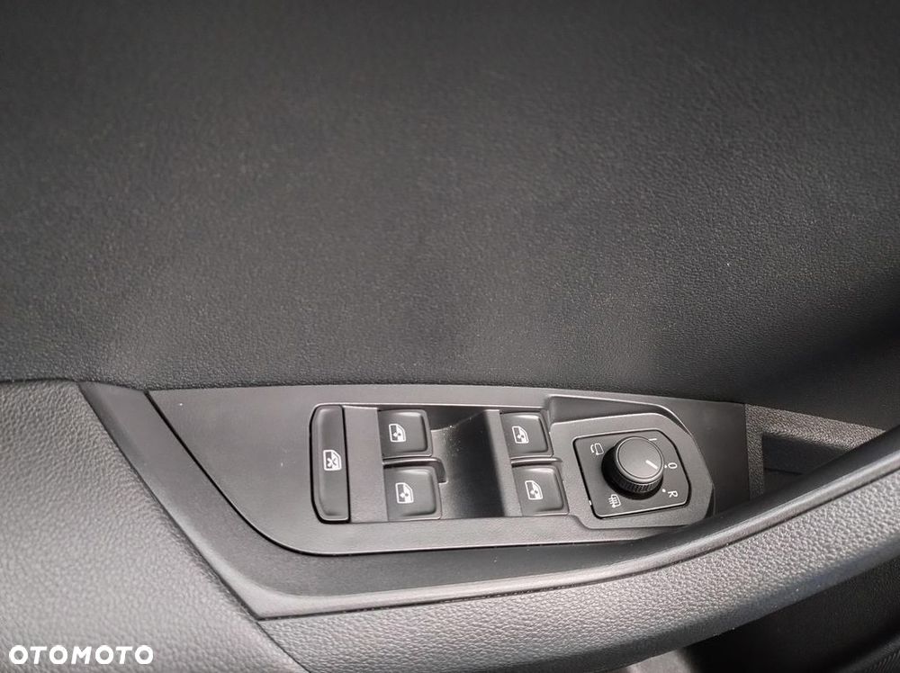 Skoda Karoq 1.5 TSI ACT Selection DSG - 17