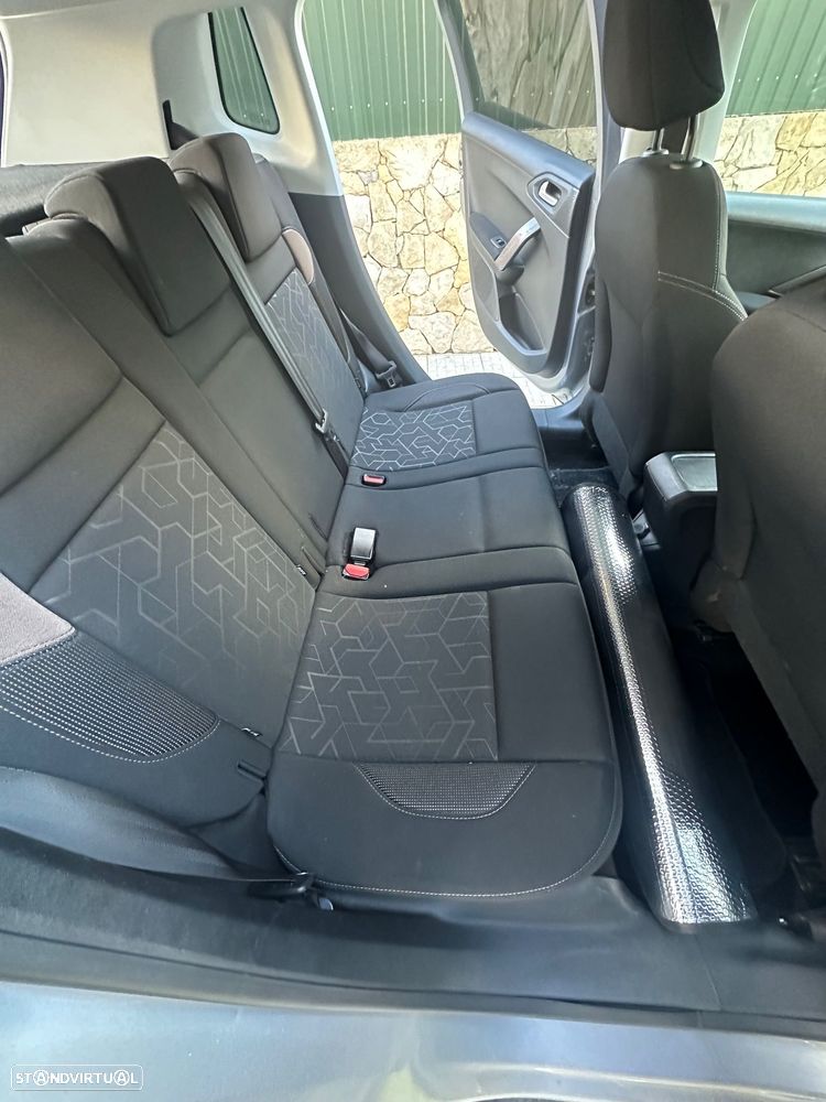 Peugeot 2008 1.2 PureTech Style - 13