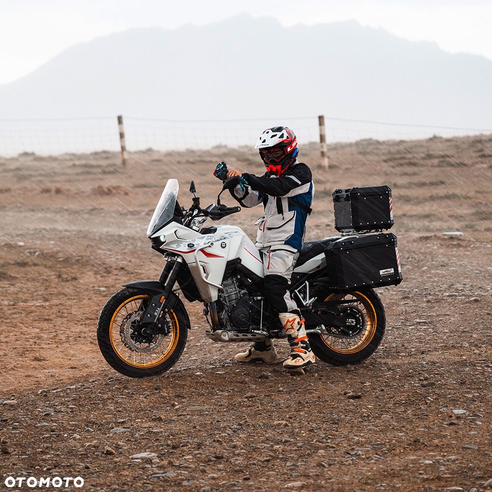 KOVE 800X Touring - 14