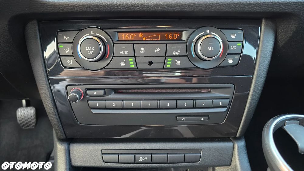 BMW X1 sDrive18i xLine - 18