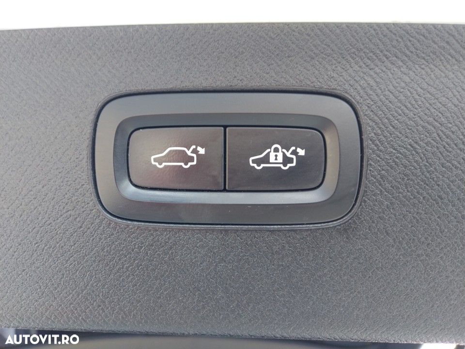 Volvo XC 90 - 19