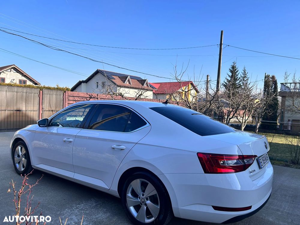 Skoda Superb 2.0 TDI 4X4 Ambition - 7