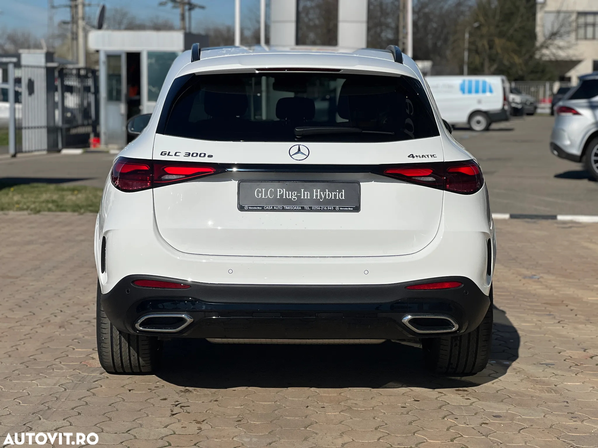Mercedes-Benz GLC 300 e 4MATIC - 4
