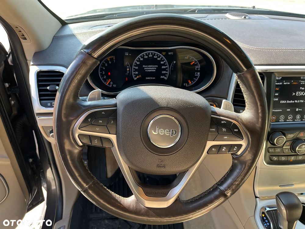 Jeep Grand Cherokee 5.7 V8 HEMI Overland Summit - 10