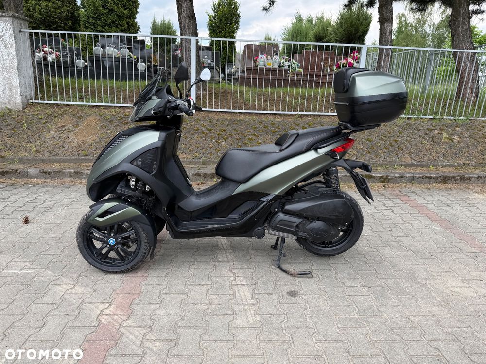 Piaggio MP-3 - 9