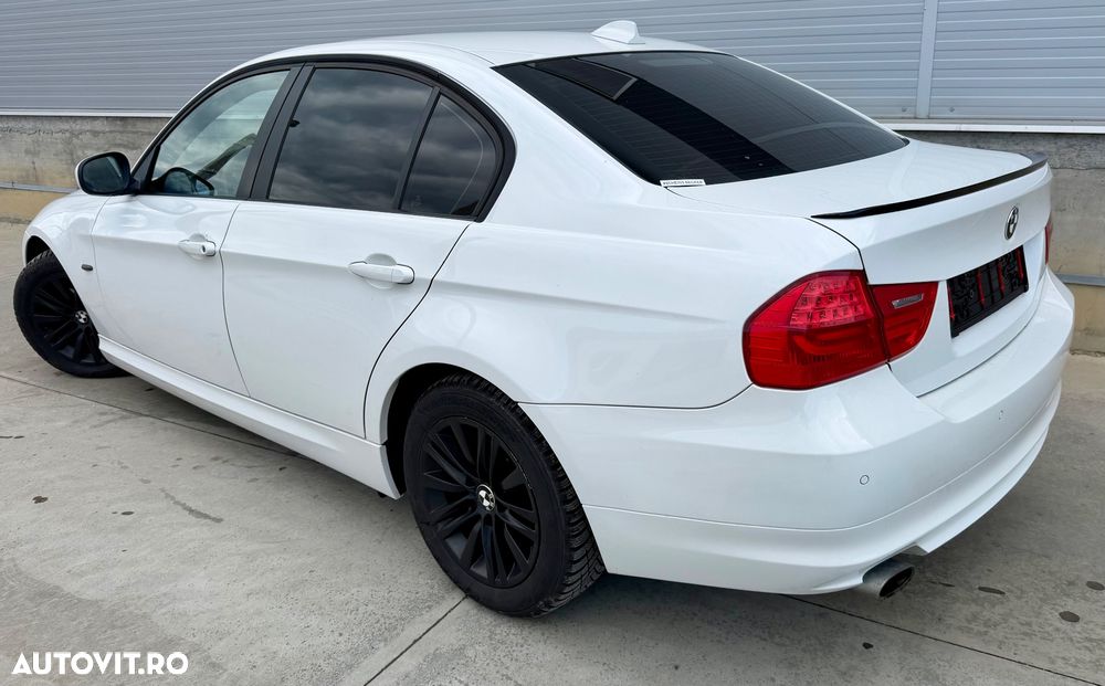 BMW Seria 3 320d DPF Edition Exclusive - 21