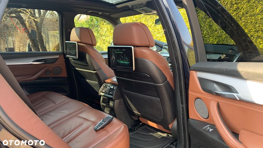 BMW X5 M M50d - 10