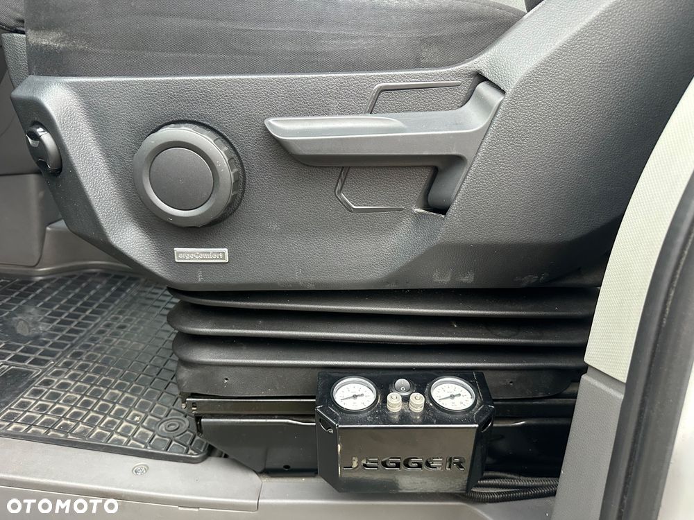 Volkswagen Crafter - 30