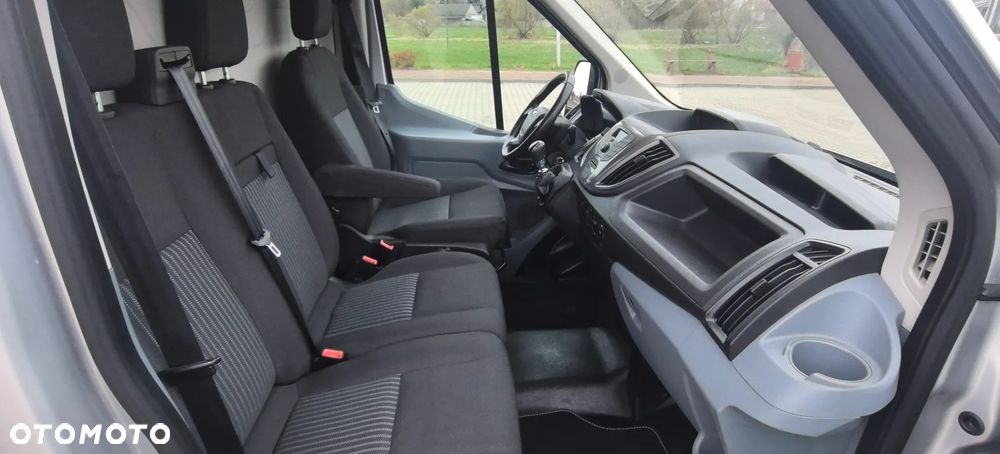 Ford Transit - 21