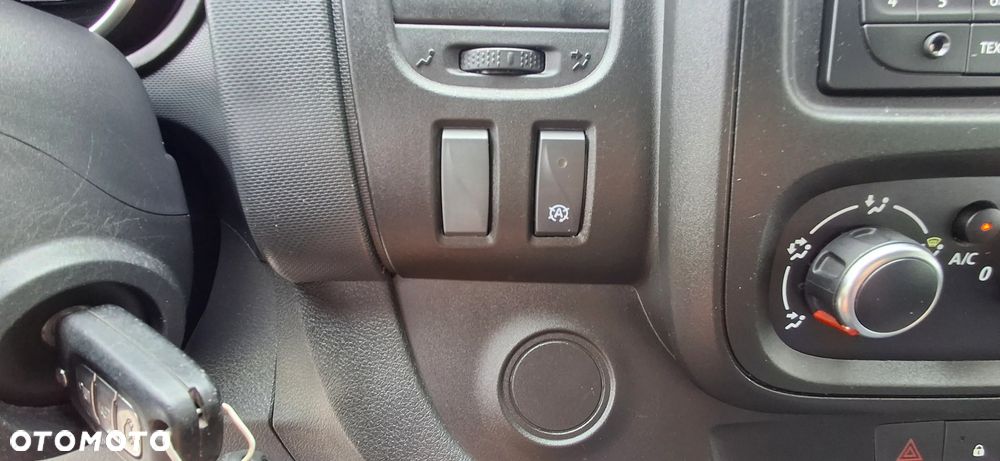 Renault TRAFIC VIVARO VITO T6 CUSTOM EXPERT LIFT KLIMA  LED - 18