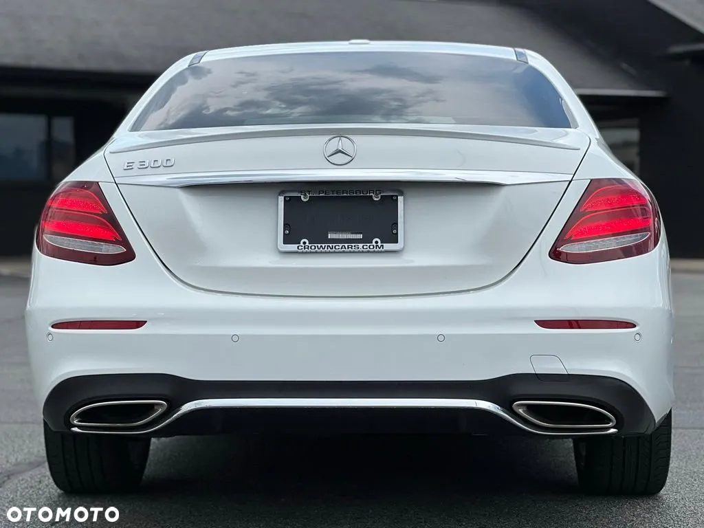 Mercedes-Benz Klasa E - 11