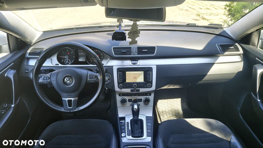 Volkswagen Passat 2.0 TDI Highline R-Style DSG - 1