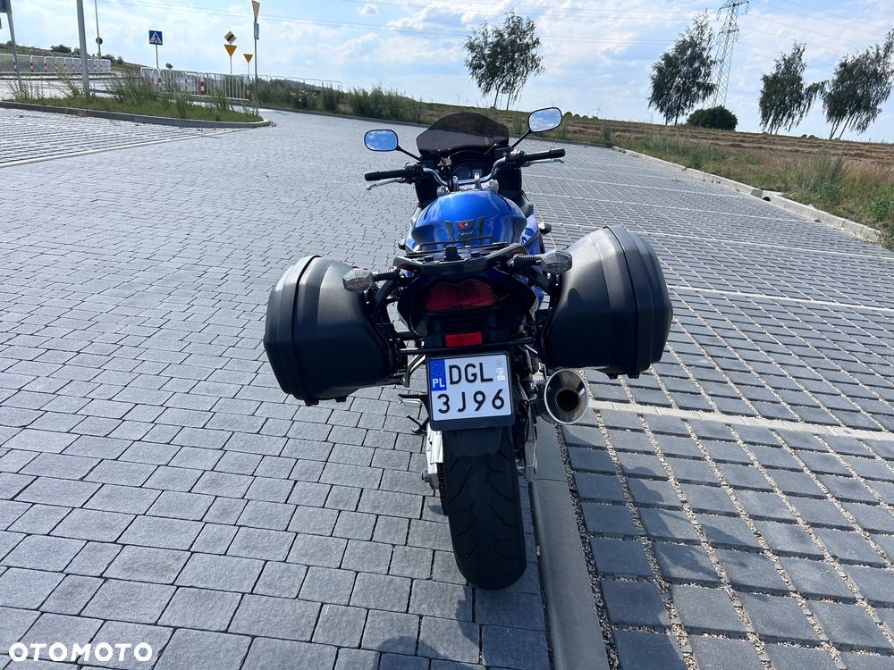 Suzuki GSX - 10