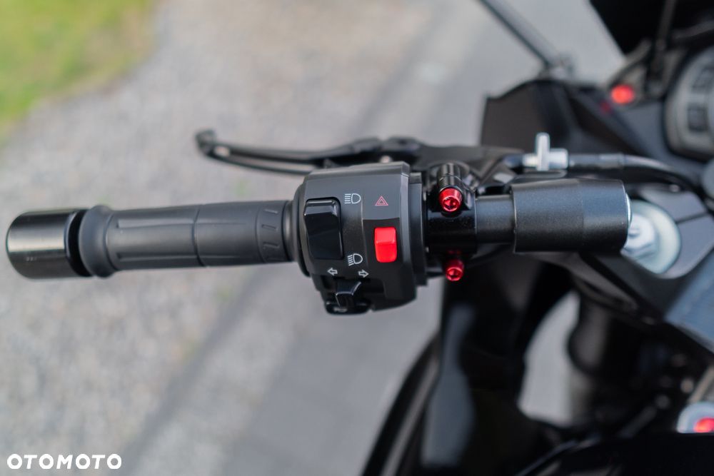 Kawasaki Ninja 1000 SX - 27