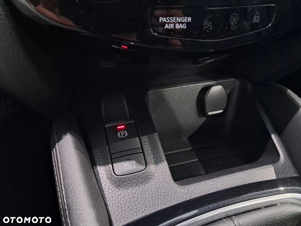 Nissan Qashqai 1.3 DIG-T N-Connecta EU6d - 15