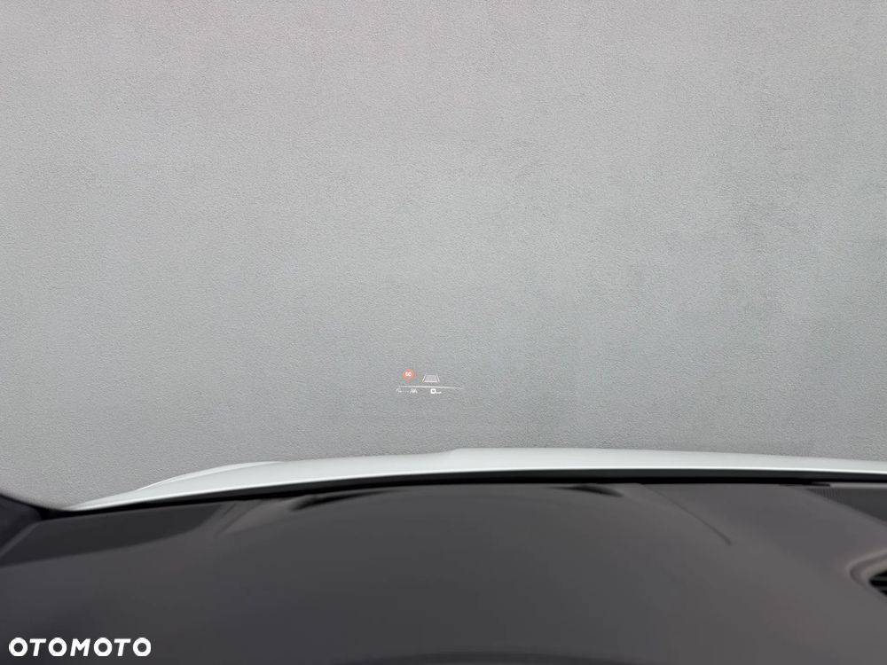 Porsche Cayenne - 29