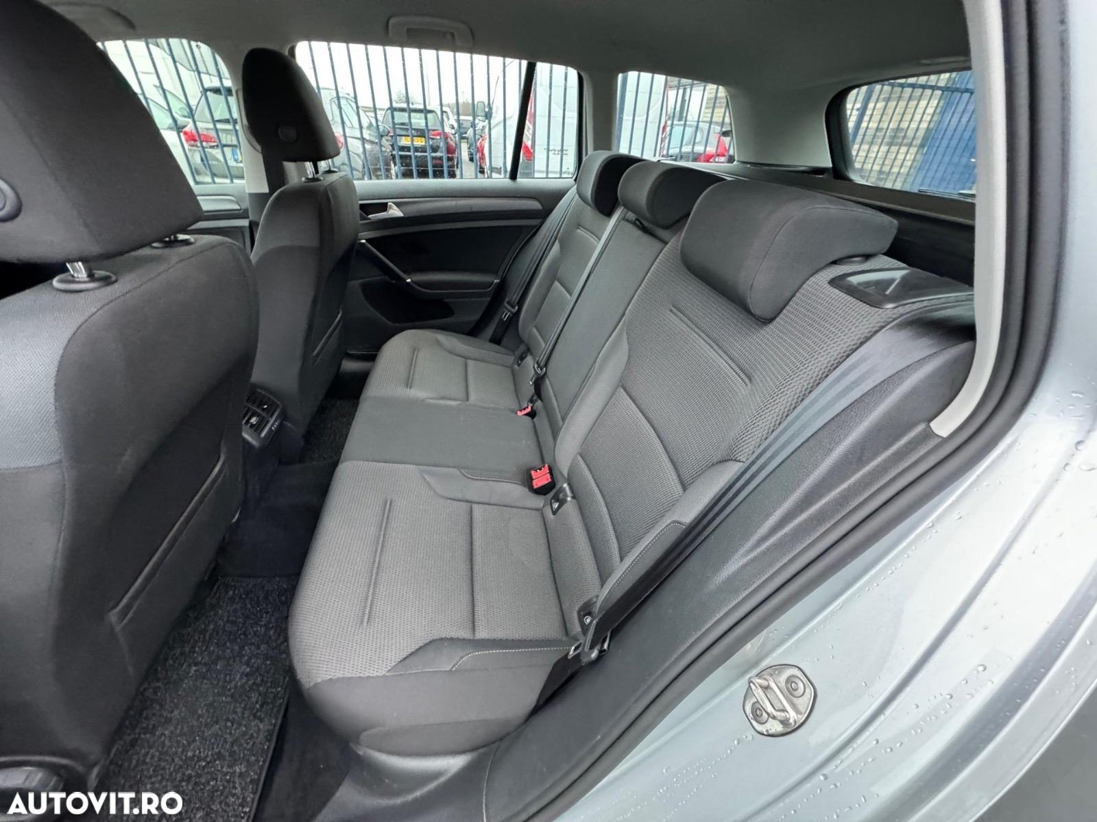Volkswagen Golf 1.0 TSI Comfortline - 7