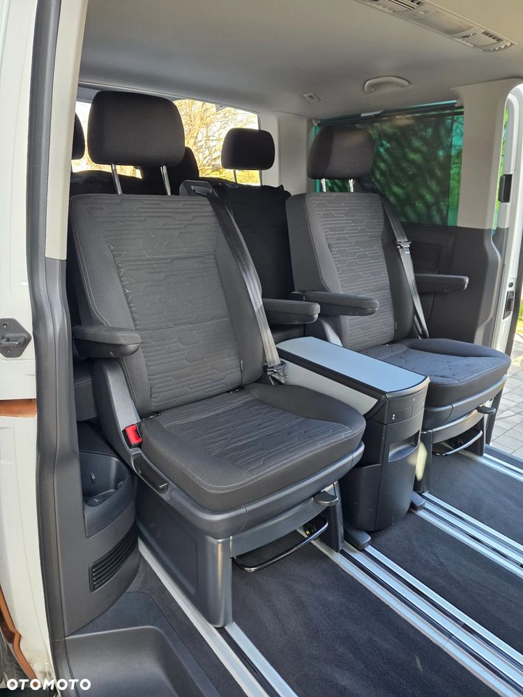 Volkswagen Multivan - 7