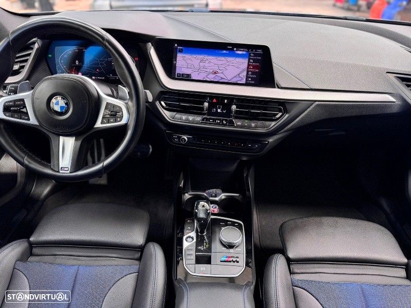 BMW 118 d Pack Desportivo M - 29
