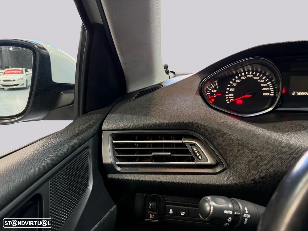 Peugeot 308 SW - 12