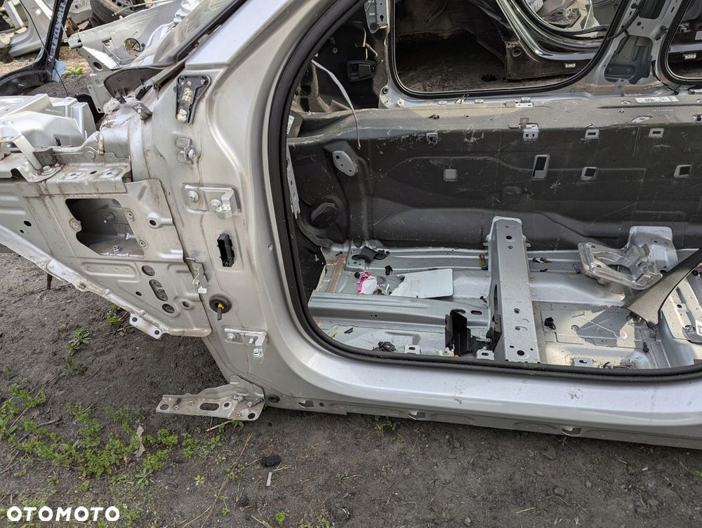Volvo V60 II 2018-2025 ćwiartka przód przednia lewa - 3
