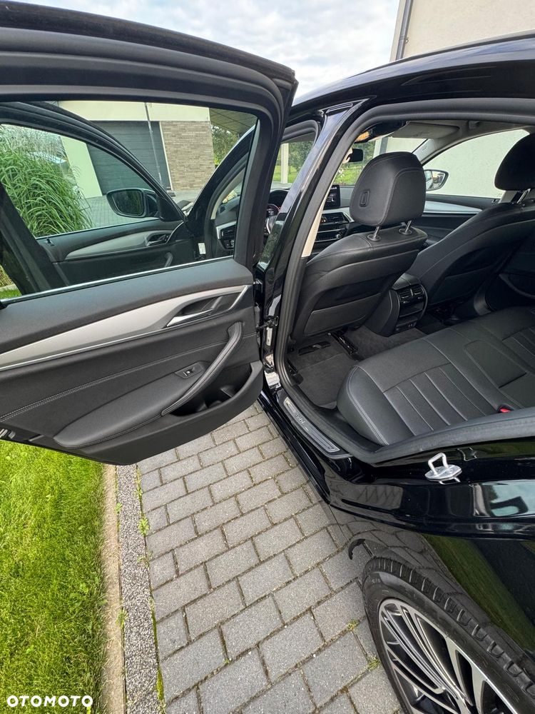 BMW Seria 5 520d xDrive Business Edition - 7