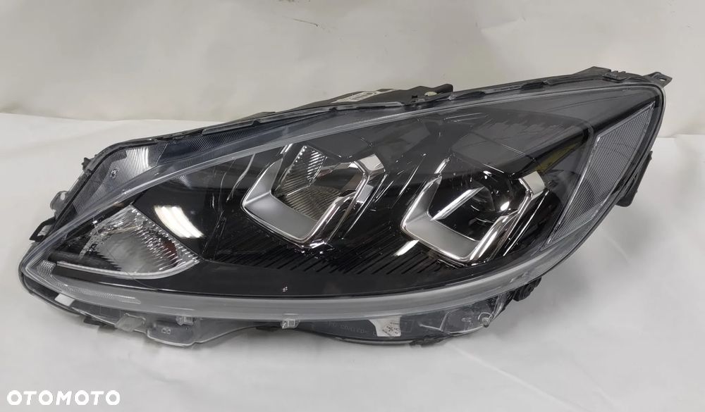 FORD KUGA MK3 FULL LED LAMPA LEWA PRZÓD 2019- LV4B-13E015-CA - 1