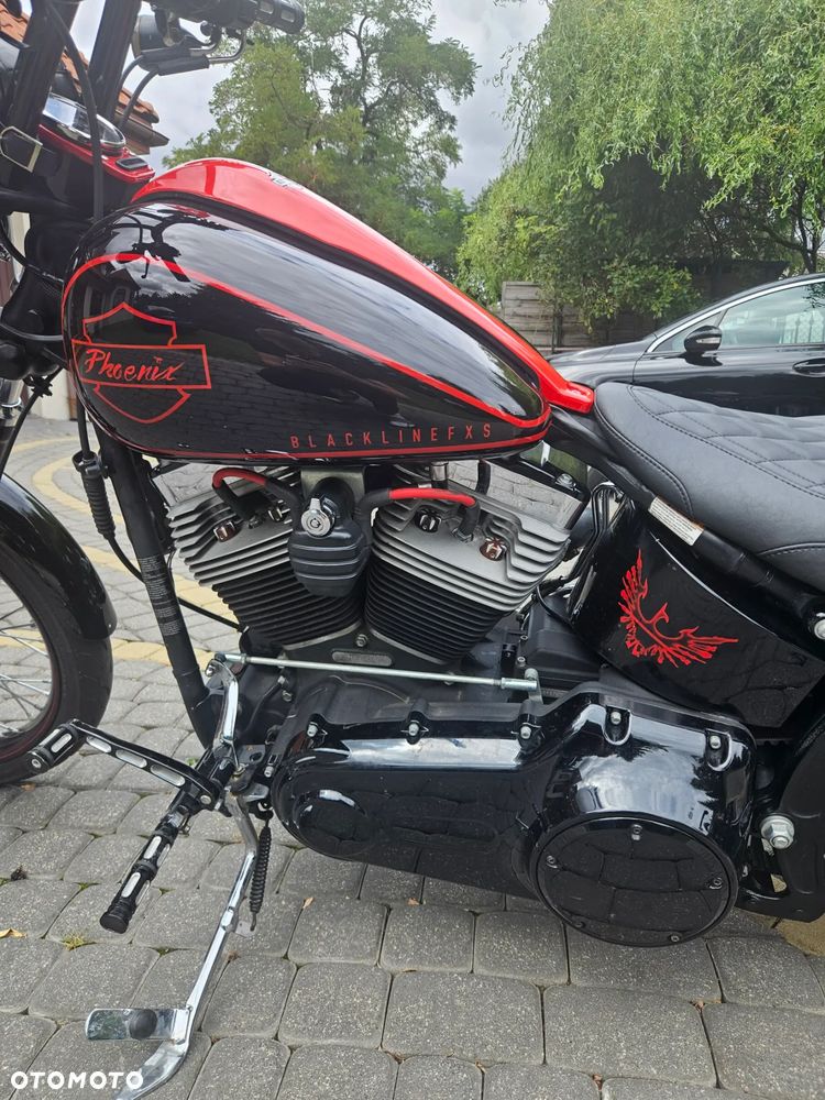 Harley-Davidson Softail Blackline - 12