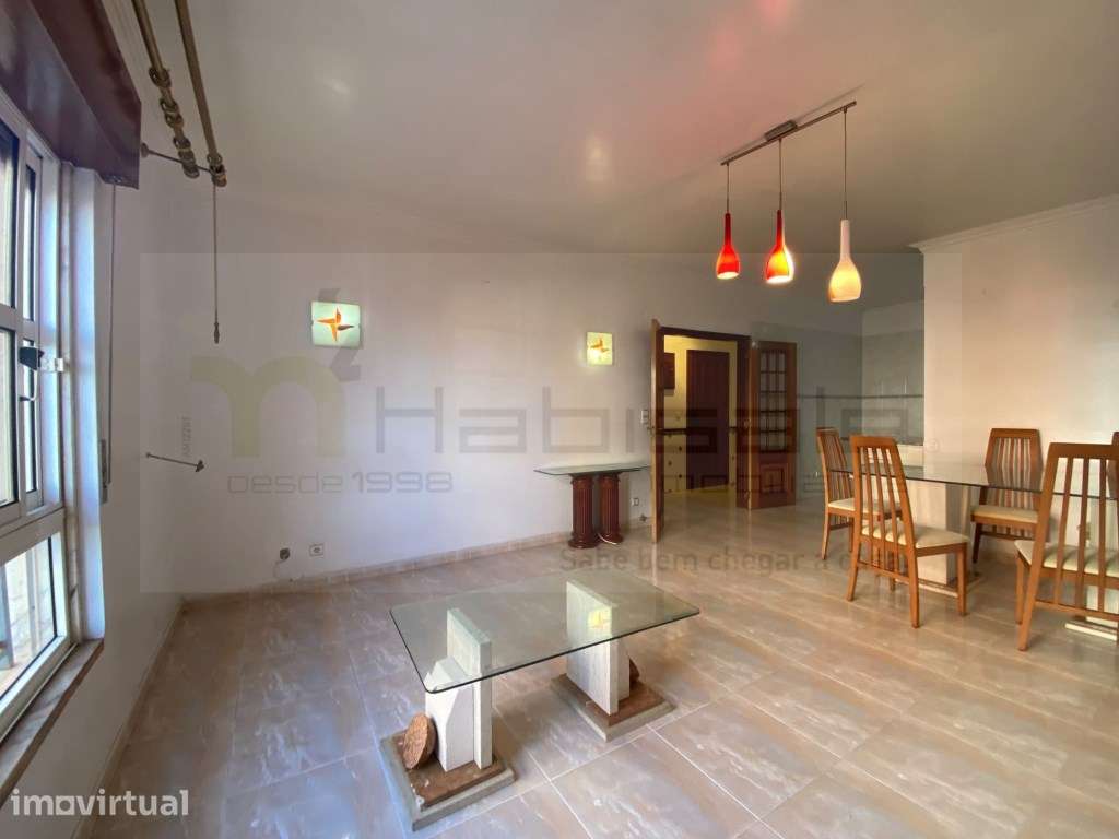Apartamento T2 Grandes áreas - Grande imagem: 2/30