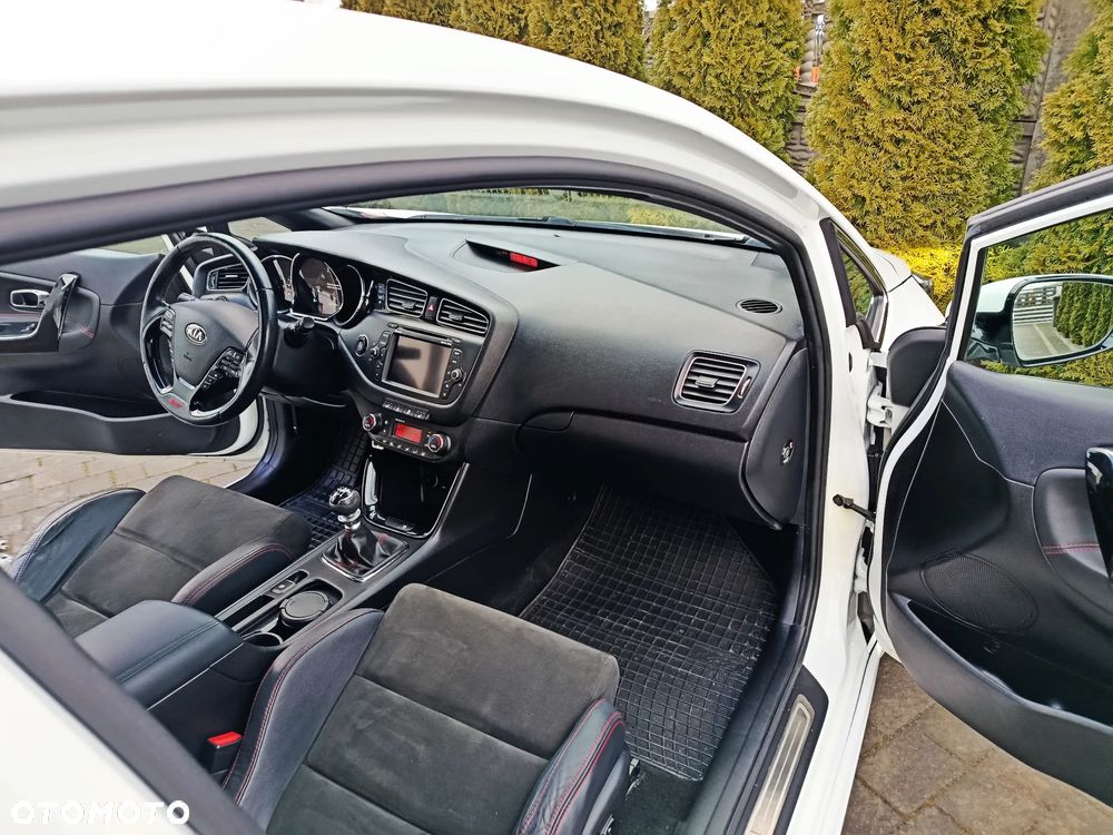 Kia Ceed 1.6 T-GDI GT-Challenge - 32