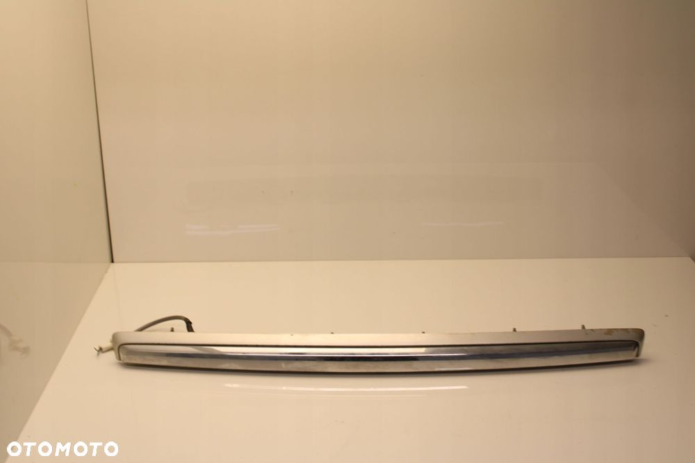 TOYOTA COROLLA VERSO II LIFT 06R- BLENDA LISTWA KLAPY BAGAŻNIKA 1C0 CHROM - 2