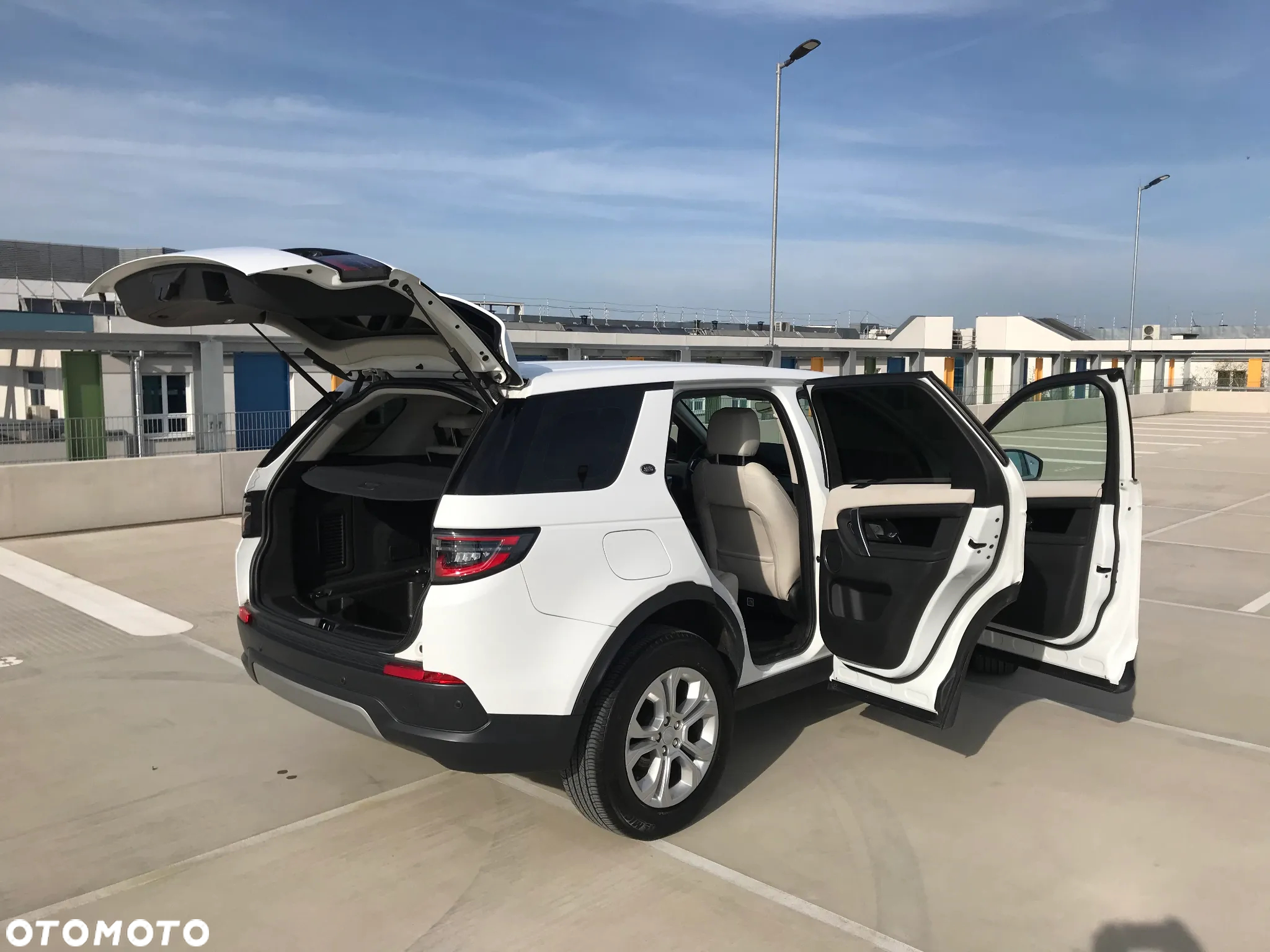 Land Rover Discovery Sport - 9