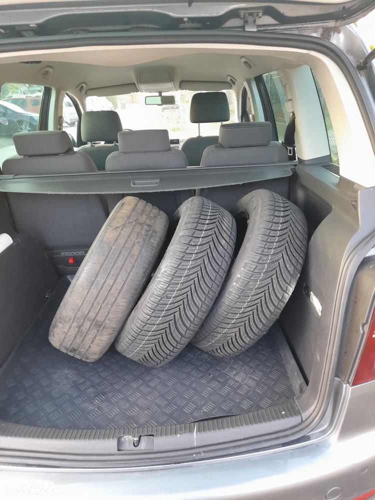 Volkswagen Touran 2.0 TDI Trendline - 7