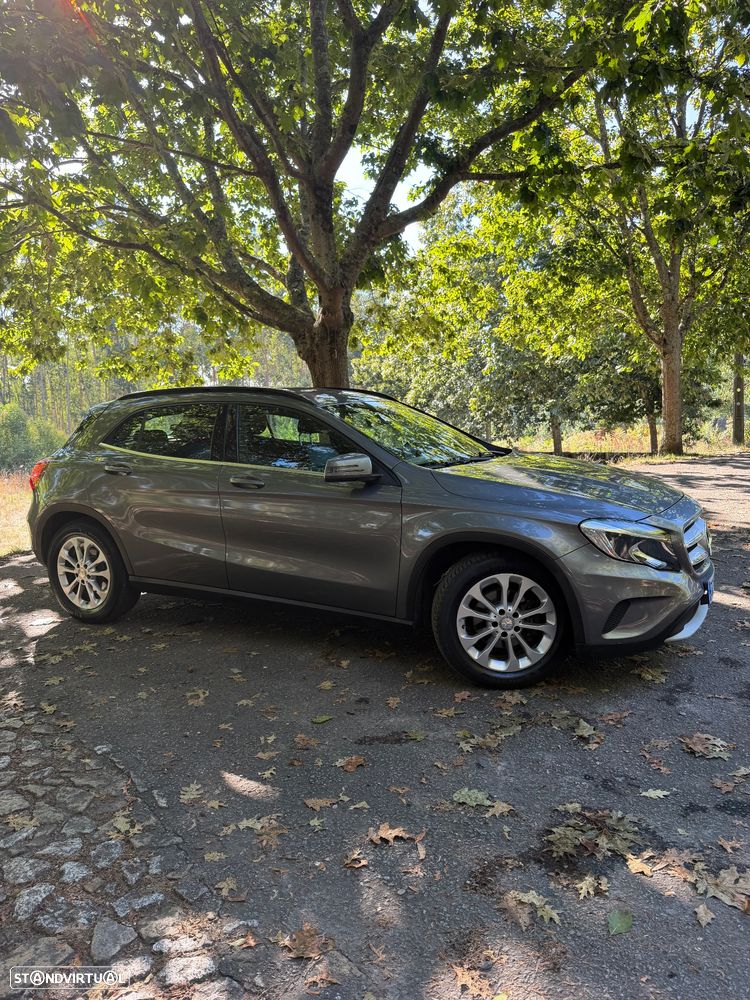Mercedes-Benz GLA 180 (CDI) d 7G-DCT Urban - 3