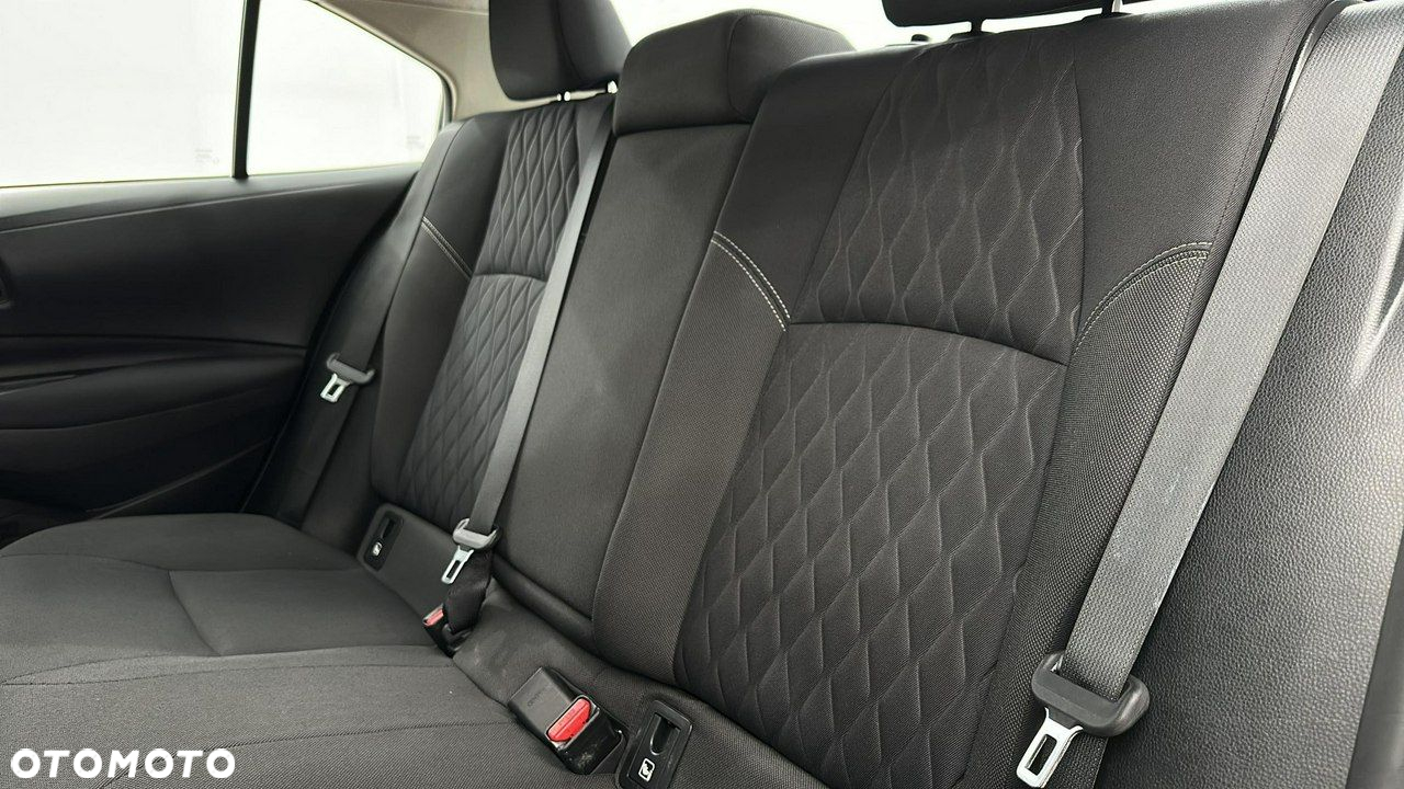 Toyota Corolla 1.8 Hybrid Active - 13