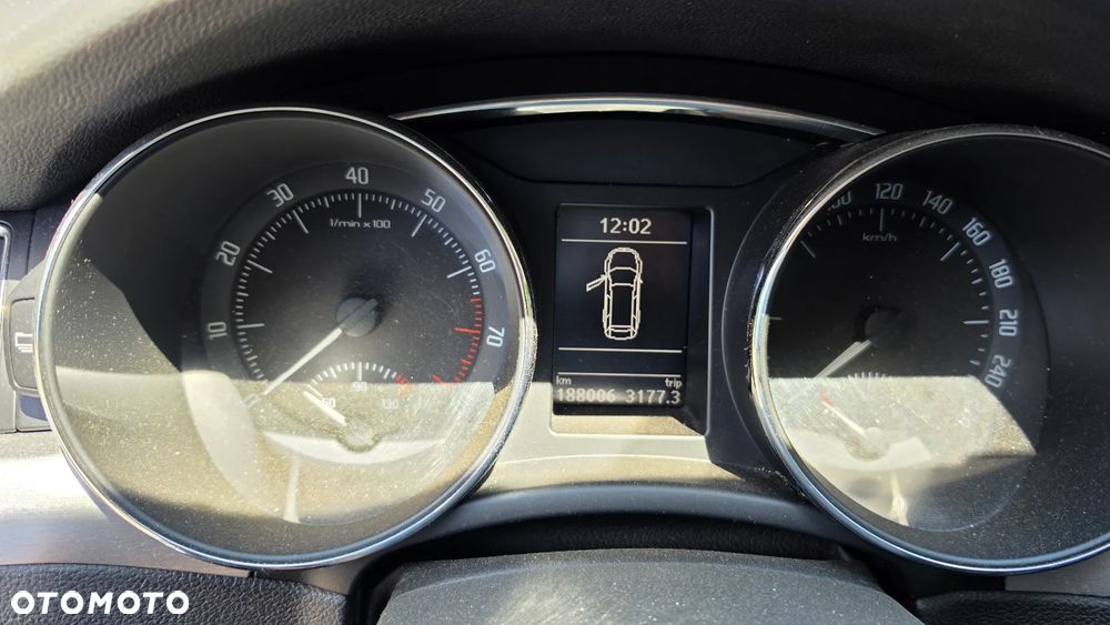 Skoda Superb 1.8 TSI Ambition - 28