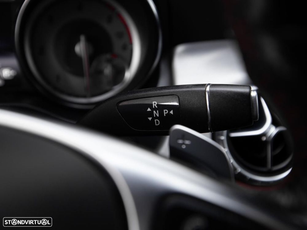 Mercedes-Benz CLA 200 — fotografia 17