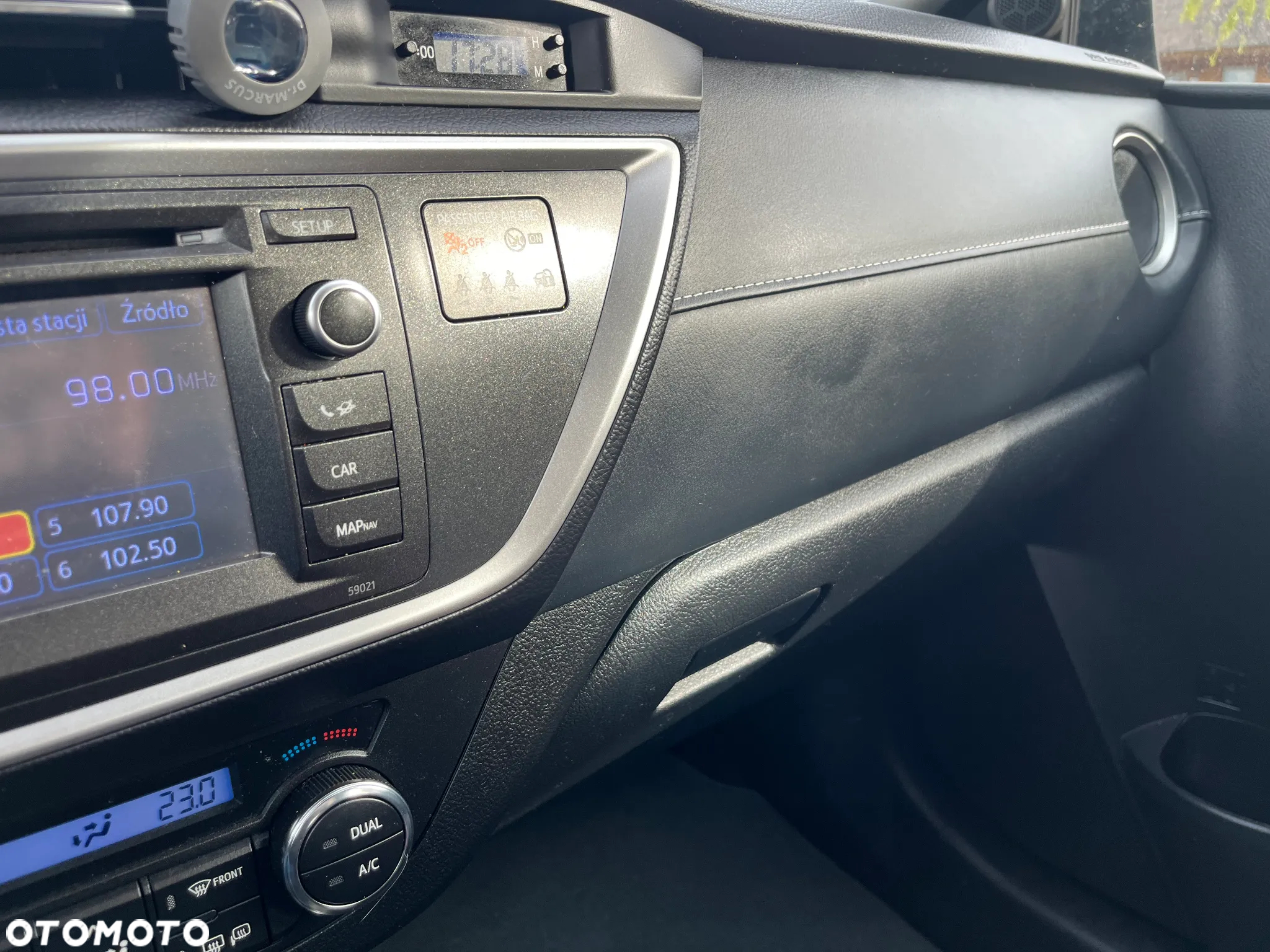 Toyota Auris 1.8 HSD Prestige NAVI - 17