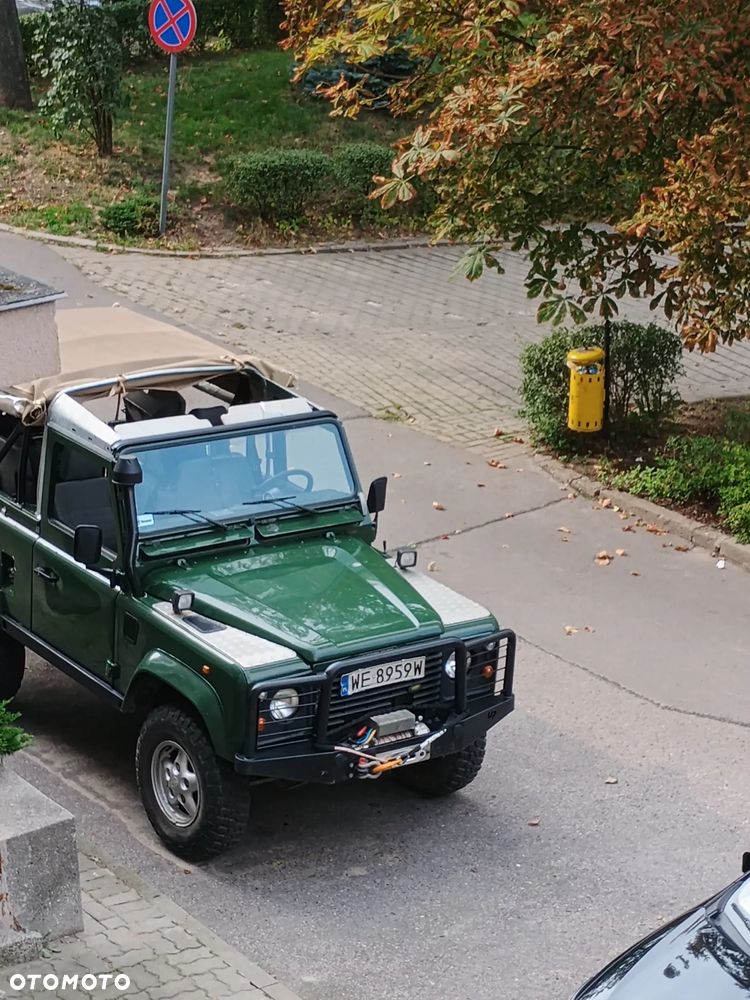 Land Rover Defender - 10