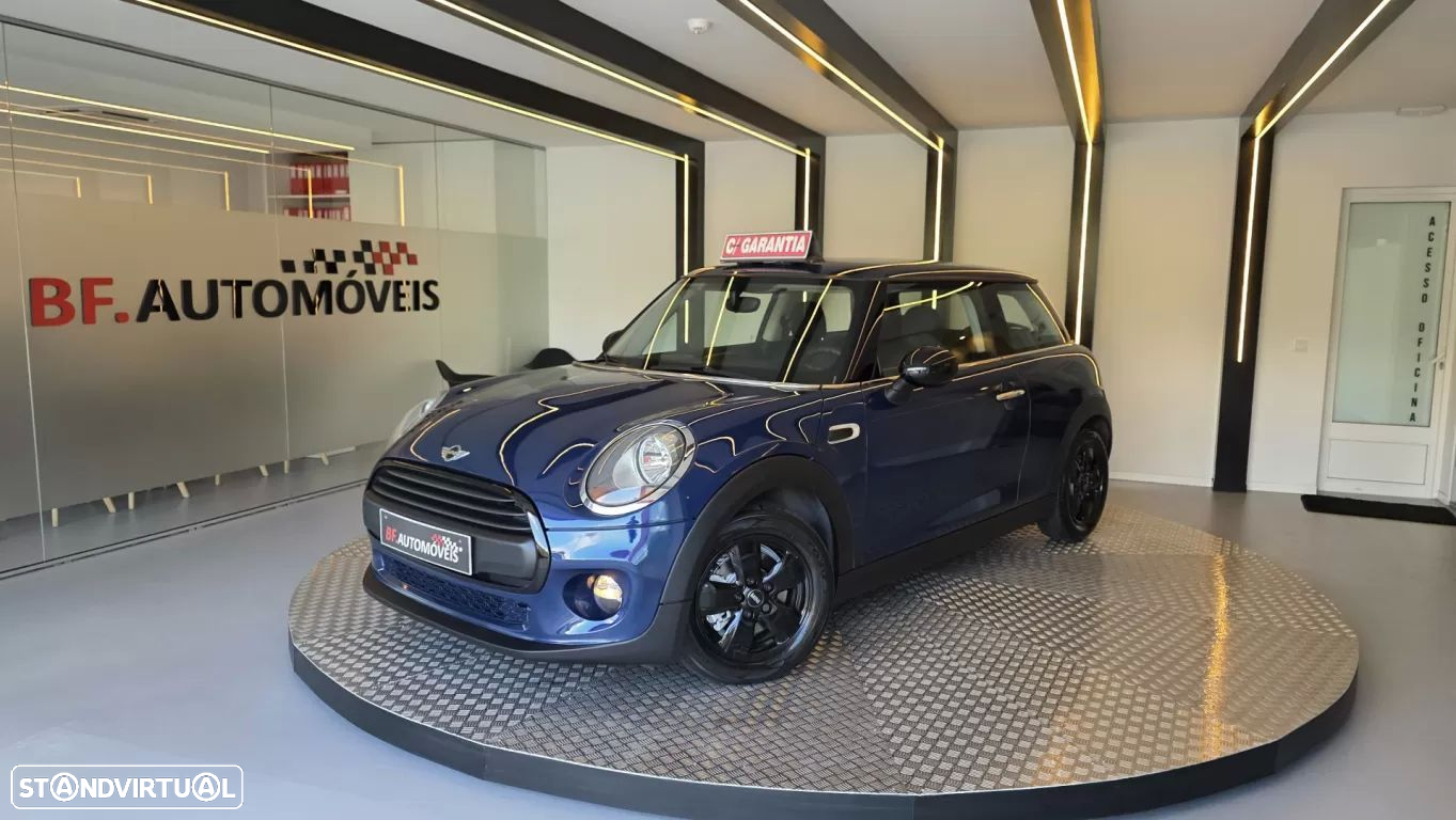 MINI 3 Portas One D - 12