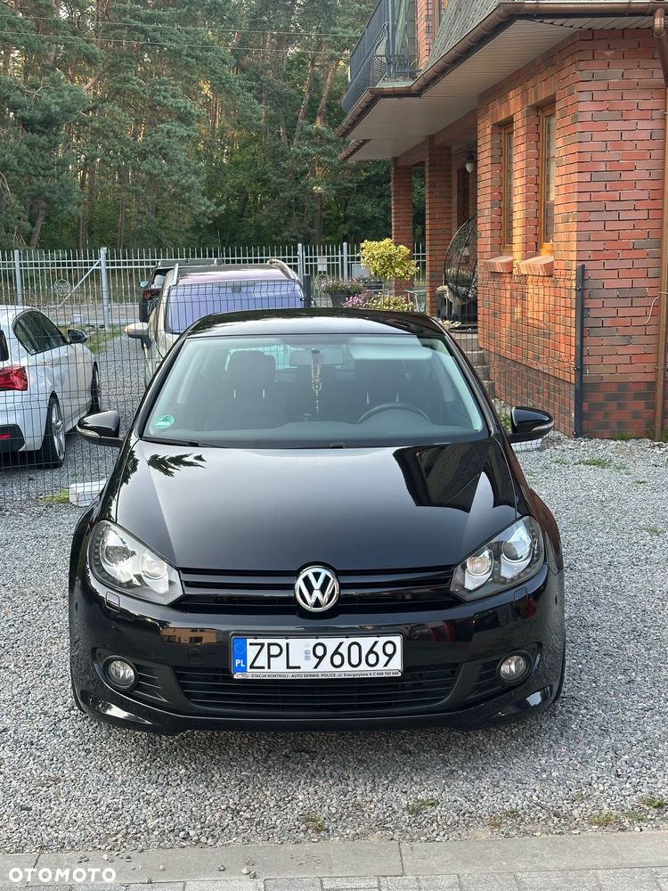 Volkswagen Golf - 6