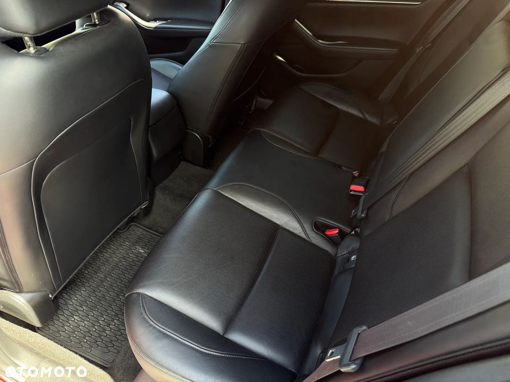 Mazda 3 SKYACTIV-D 1.8 - 11
