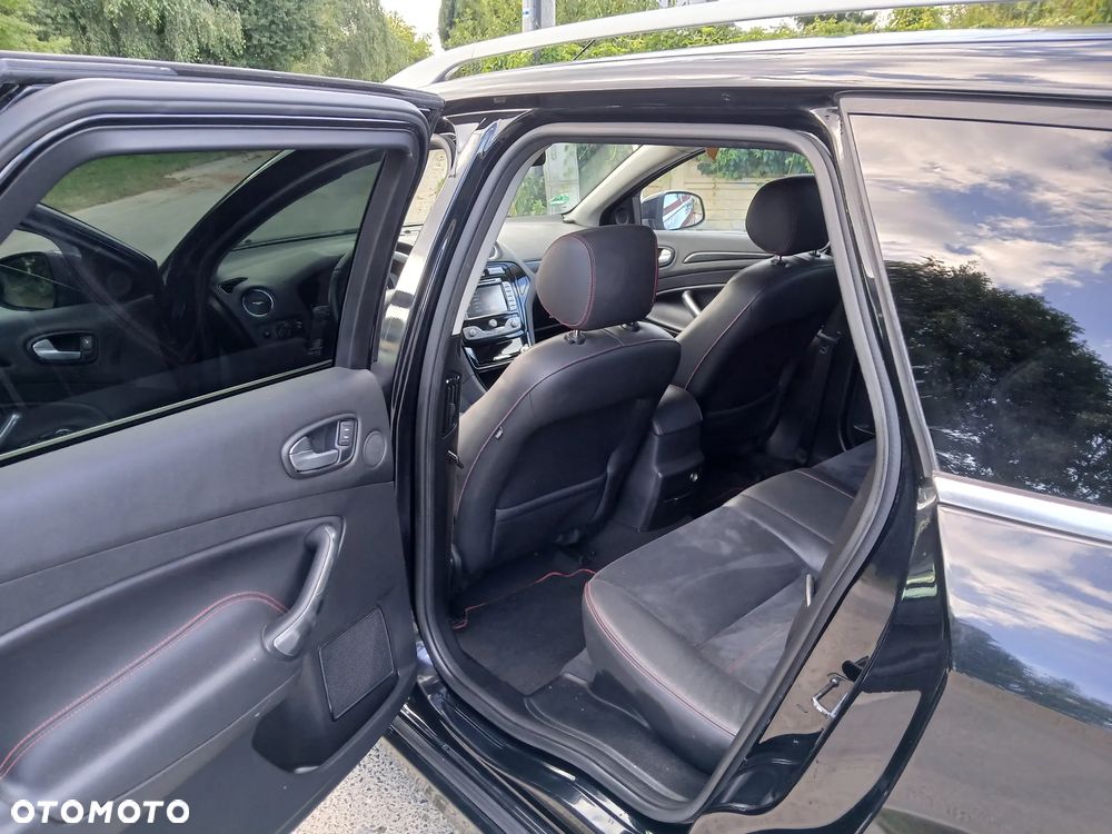 Ford Mondeo 2.2 TDCi Titanium S - 22
